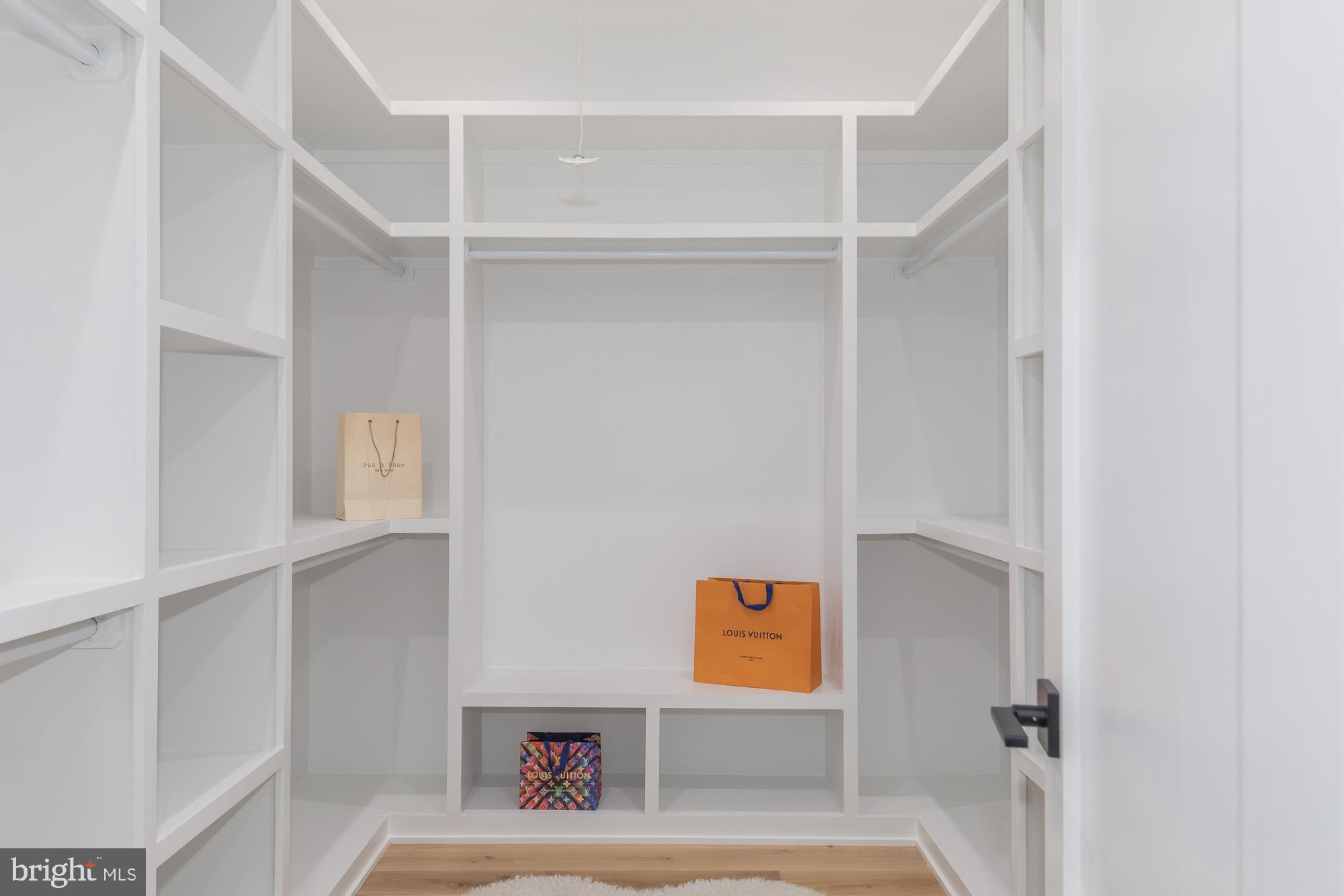 8806 Walnut Hill Road Chevy Chase, MD 20815 - Photo 25 of 50