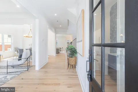 $2,295,000 | 8806 Walnut Hill Road, Chevy Chase, MD 20815