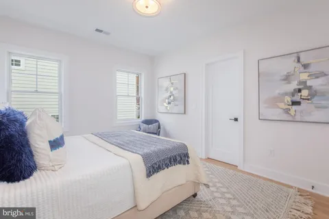 $2,295,000 | 8806 Walnut Hill Road, Chevy Chase, MD 20815