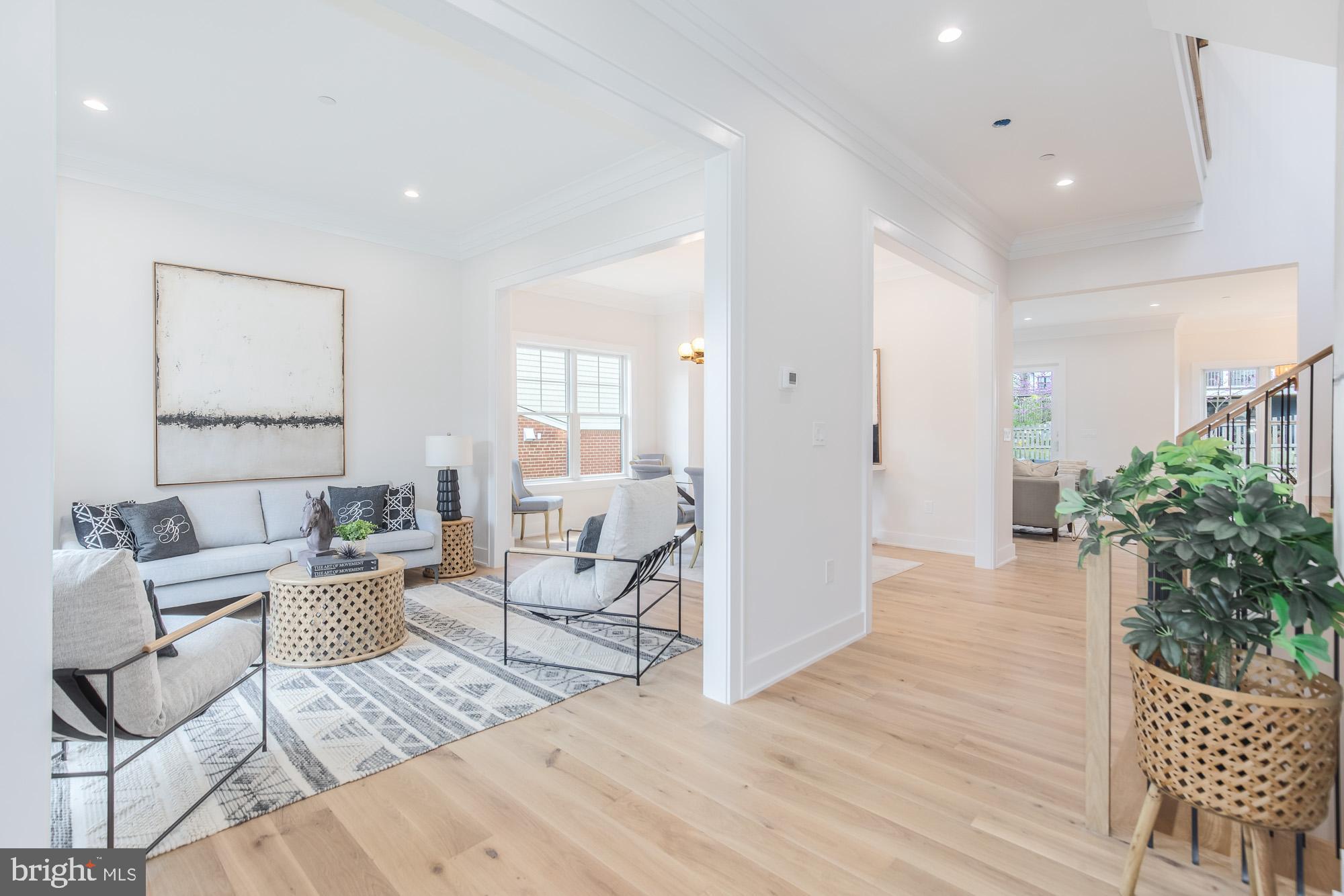 8806 Walnut Hill Road Chevy Chase, MD 20815 - Photo 4 of 50