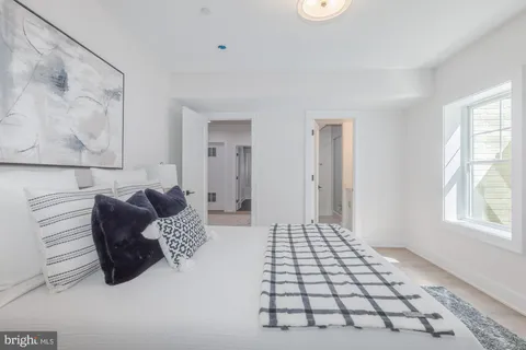 $2,295,000 | 8806 Walnut Hill Road, Chevy Chase, MD 20815