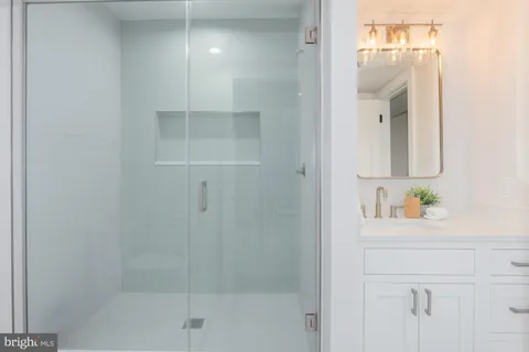 $2,295,000 | 8806 Walnut Hill Road, Chevy Chase, MD 20815