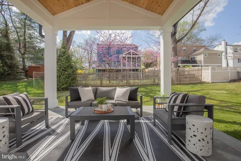 $2,295,000 | 8806 Walnut Hill Road, Chevy Chase, MD 20815