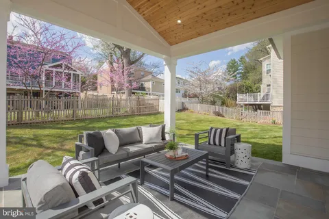 $2,295,000 | 8806 Walnut Hill Road, Chevy Chase, MD 20815