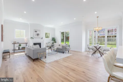 $2,295,000 | 8806 Walnut Hill Road, Chevy Chase, MD 20815