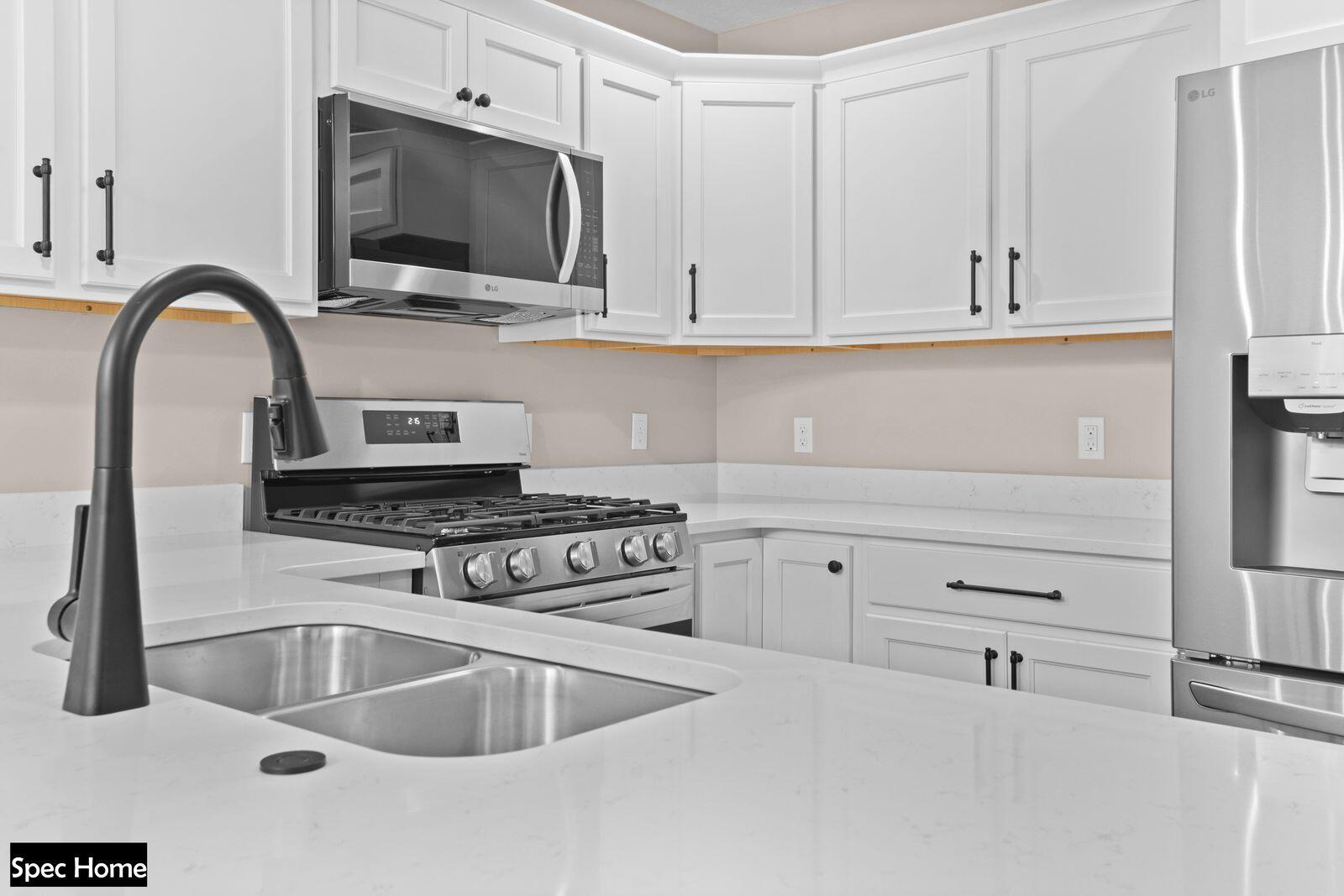 0 Pine Ridge Drive, Unit 7 Manistee, MI 49660 - Photo 6 of 29 Kitchen