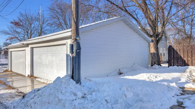 $1,300 | 1717 Sibley Court, Unit LOWR, Sheboygan, WI 53081