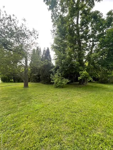 a view of a golf course