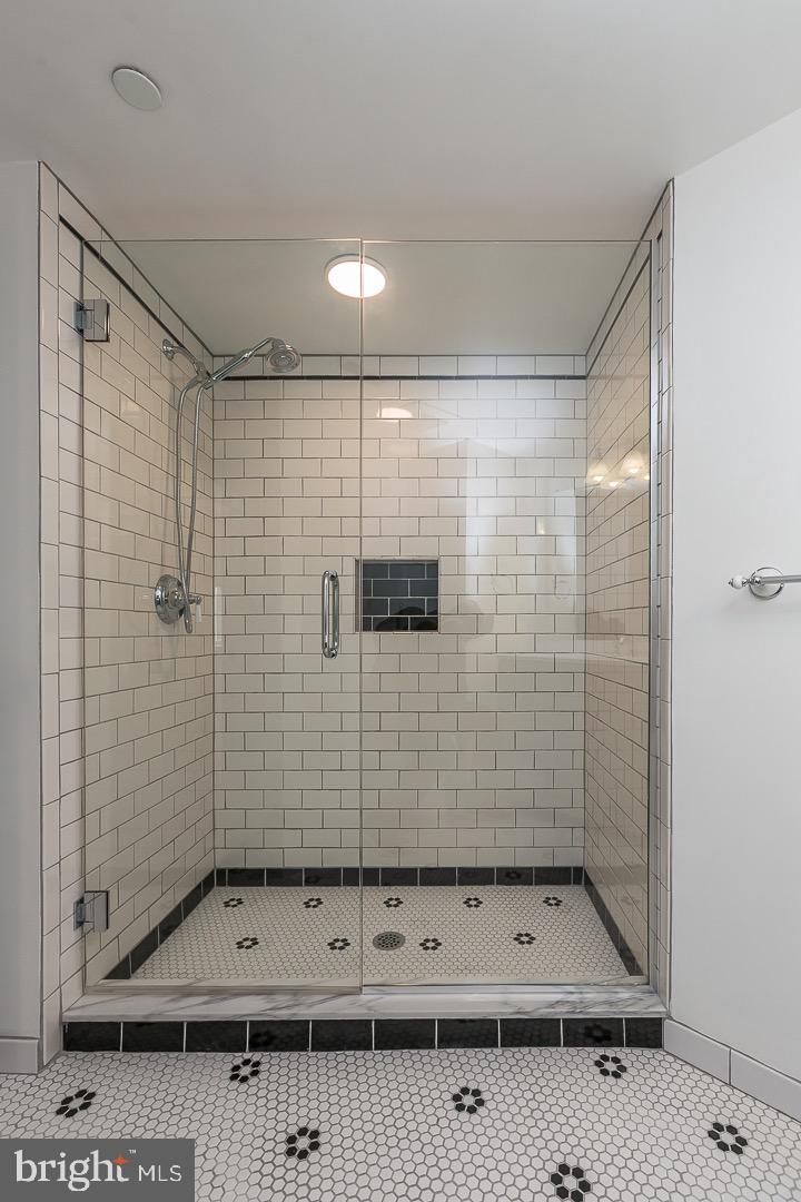 104 Woodside Road, Unit B205 Haverford, PA 19041 - Photo 15 of 20