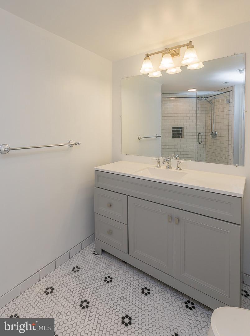 104 Woodside Road, Unit B205 Haverford, PA 19041 - Photo 16 of 20