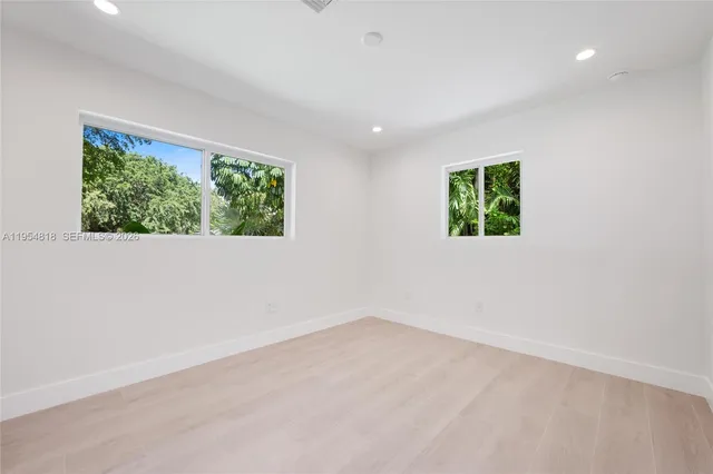 $10,000 | 7460 Southwest 126th Street, Pinecrest, FL 33156