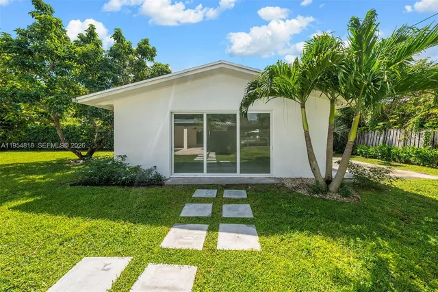 $10,000 | 7460 Southwest 126th Street, Pinecrest, FL 33156