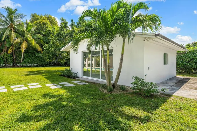 $10,000 | 7460 Southwest 126th Street, Pinecrest, FL 33156