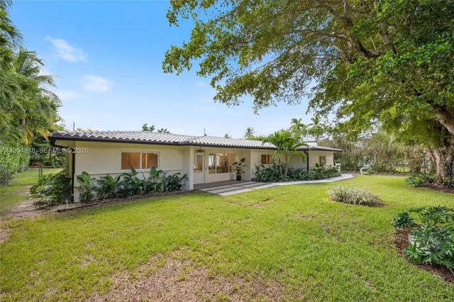 $10,000 | 7460 Southwest 126th Street, Pinecrest, FL 33156