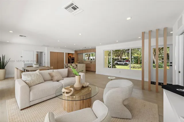 $10,000 | 7460 Southwest 126th Street, Pinecrest, FL 33156