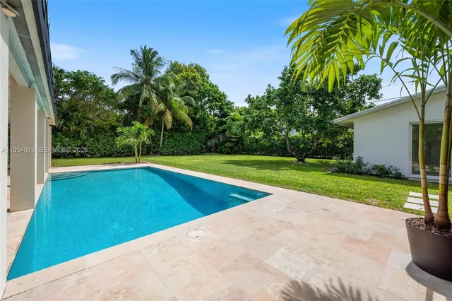 $10,000 | 7460 Southwest 126th Street, Pinecrest, FL 33156