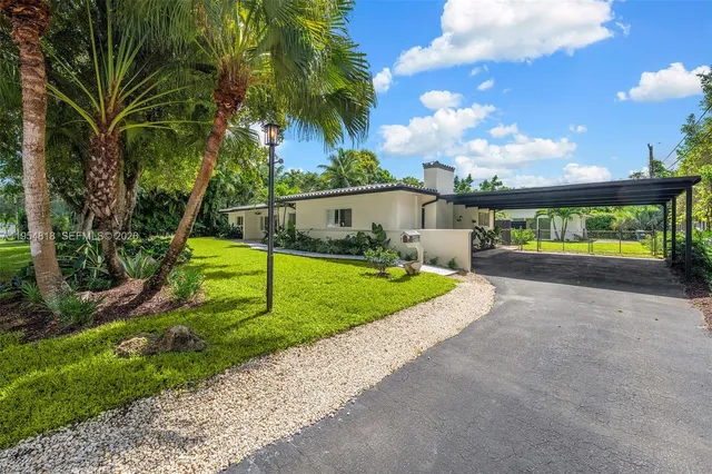 $10,000 | 7460 Southwest 126th Street, Pinecrest, FL 33156