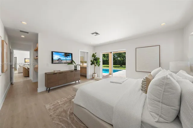 $10,000 | 7460 Southwest 126th Street, Pinecrest, FL 33156