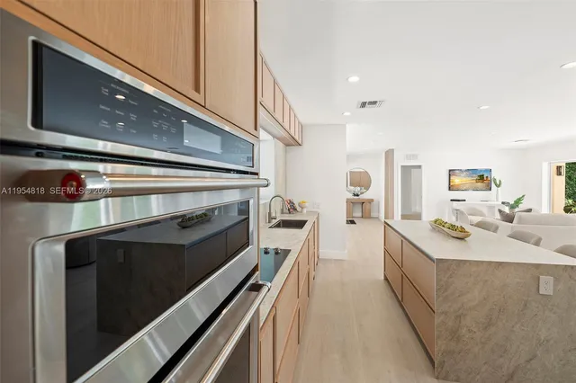 $10,000 | 7460 Southwest 126th Street, Pinecrest, FL 33156