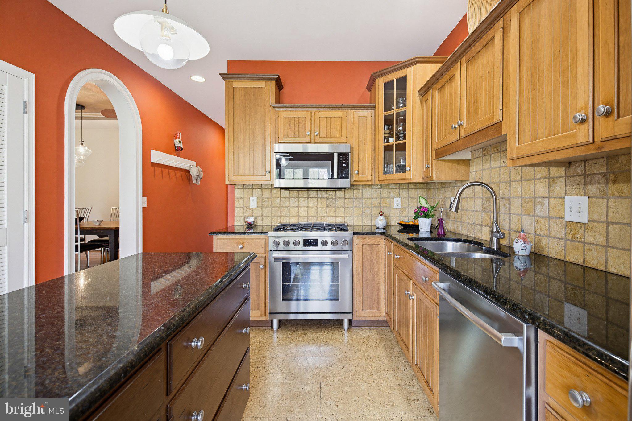 704 Woodfield Drive Lititz, PA 17543 - Photo 12 of 44 All new SS high-end Bosch appliances