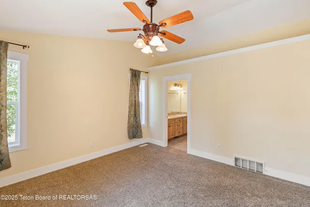 $599,000 | 580 Cottage Lane, Alpine, WY 83128