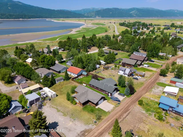 $599,000 | 580 Cottage Lane, Alpine, WY 83128