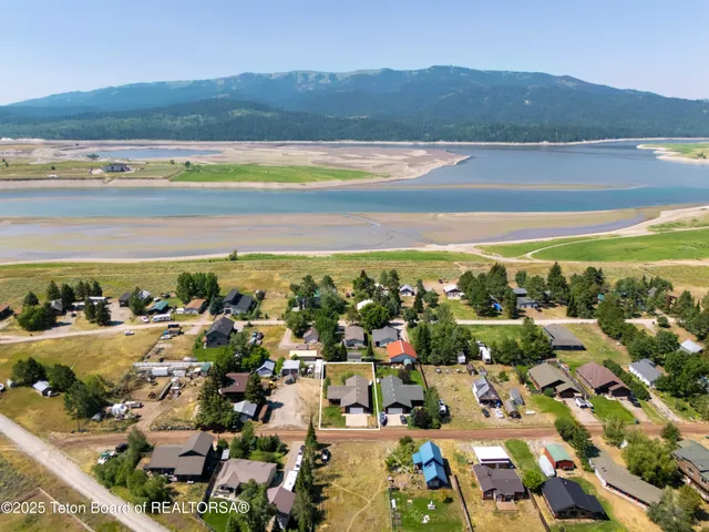 $599,000 | 580 Cottage Lane, Alpine, WY 83128