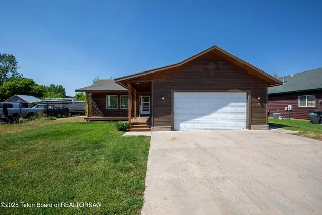 $599,000 | 580 Cottage Lane, Alpine, WY 83128