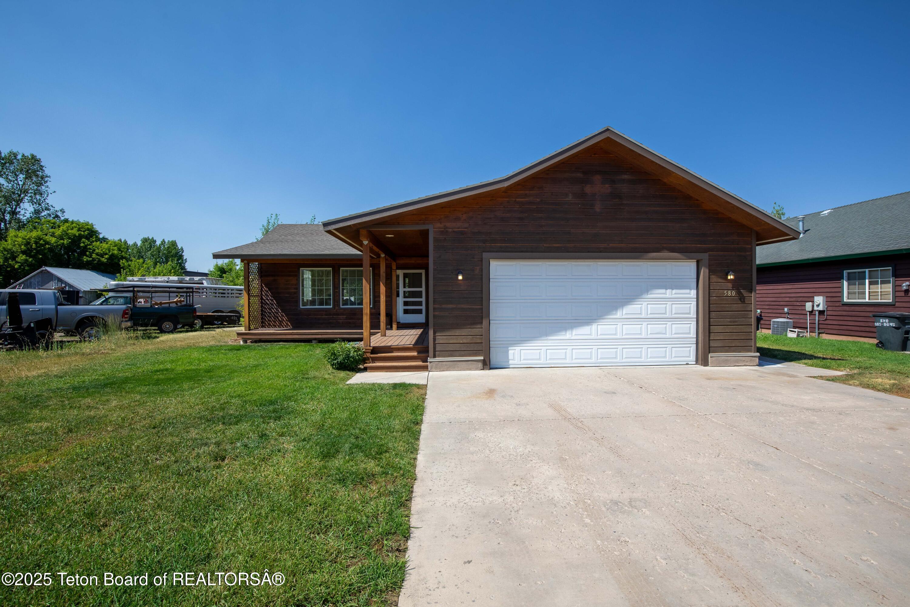 580 Cottage Lane Alpine, WY 83128 - Photo 3 of 26 580 East Cottage_IMG_0243-HDR