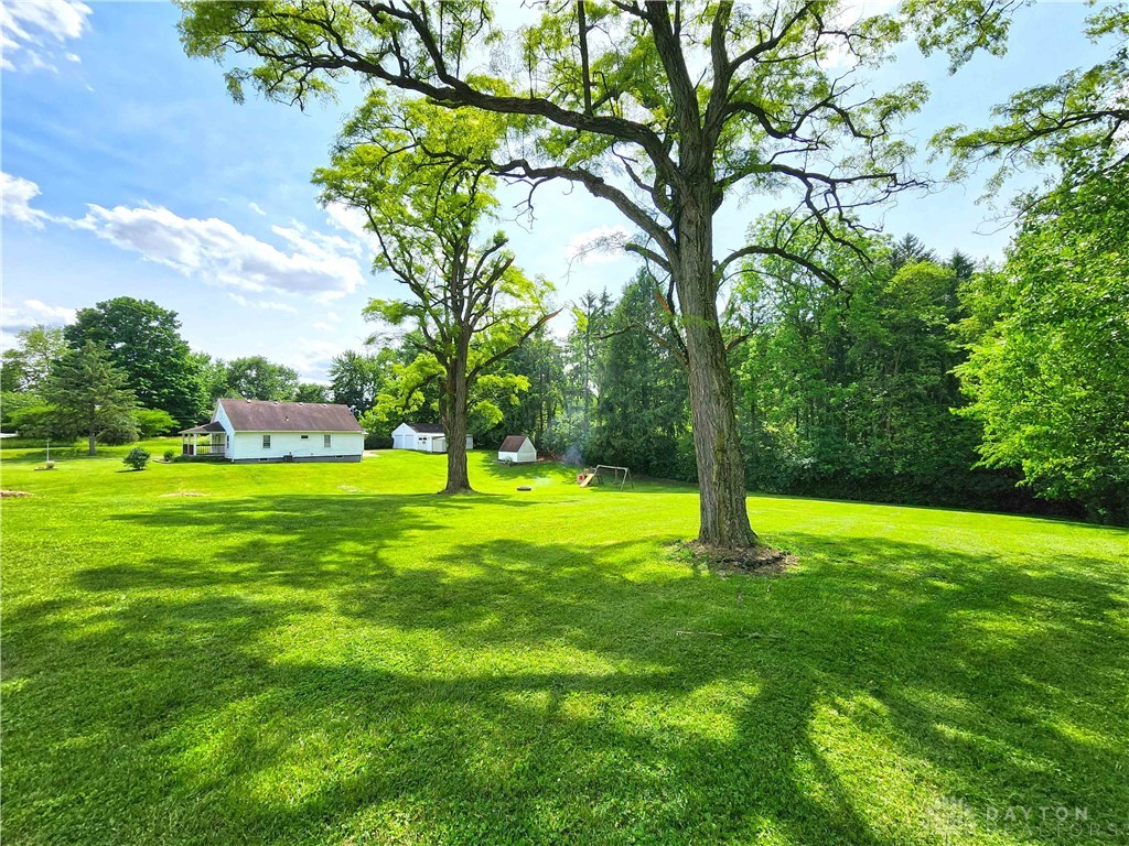 5485 Pitchin Road South Springfield, OH 45502 - Photo 4 of 43