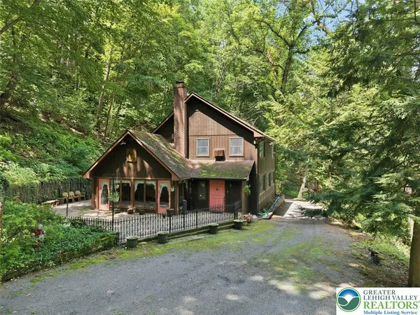 $750,000 | 3612 River Road, Mount Bethel, PA 18343