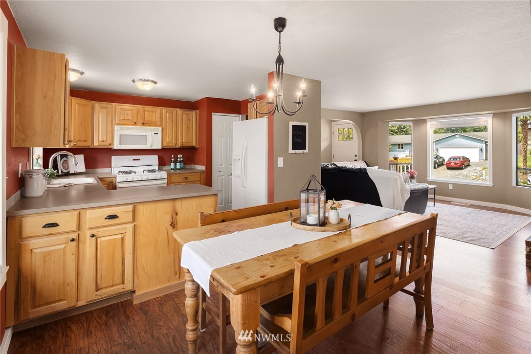 2216 179th Street Southeast Bothell, WA 98012 - Photo 11 of 32