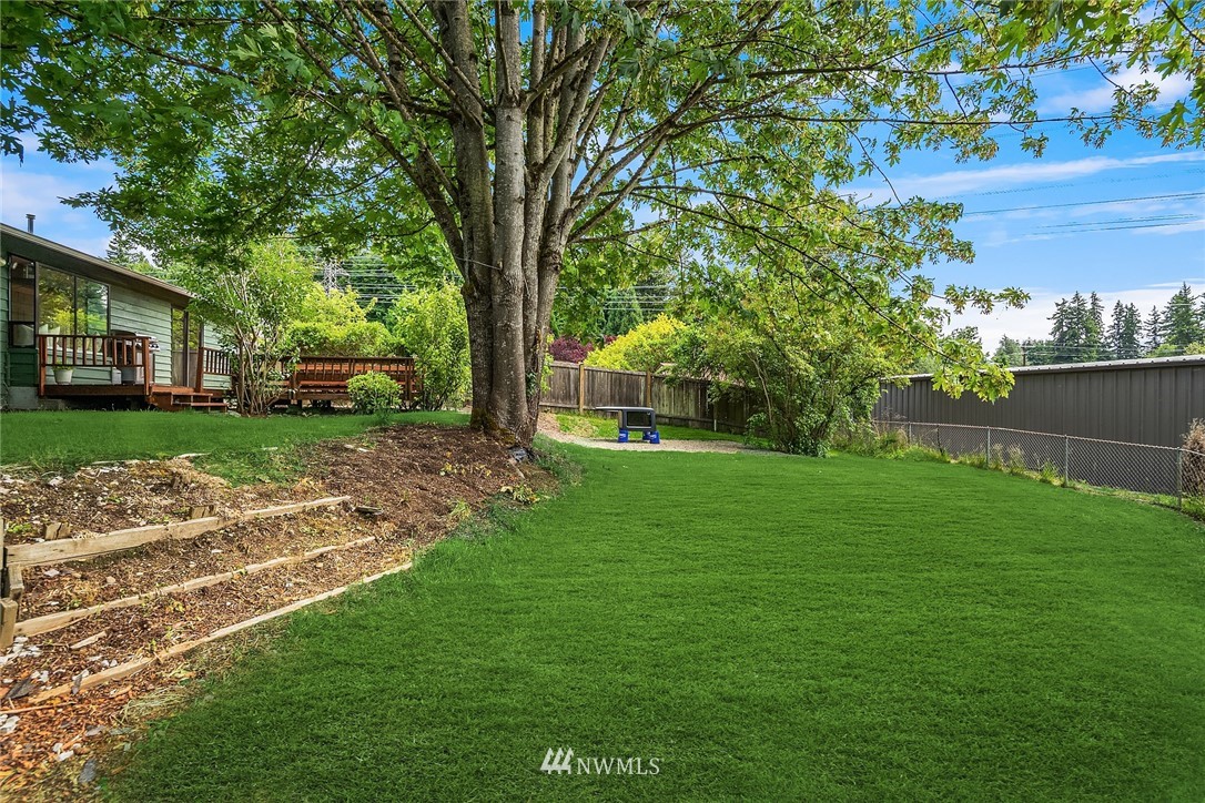 2216 179th Street Southeast Bothell, WA 98012 - Photo 29 of 32
