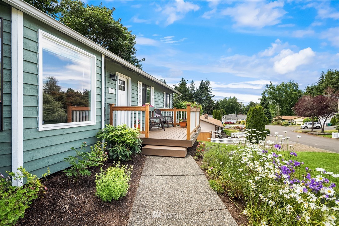 2216 179th Street Southeast Bothell, WA 98012 - Photo 4 of 32
