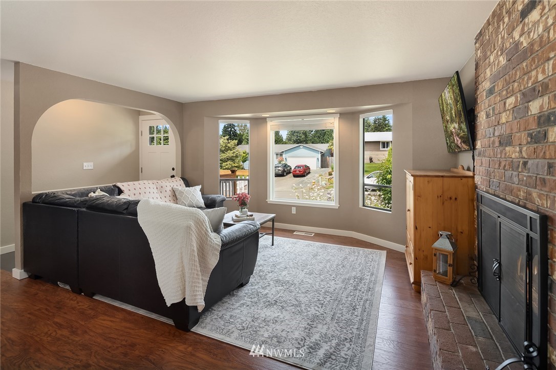 2216 179th Street Southeast Bothell, WA 98012 - Photo 8 of 32