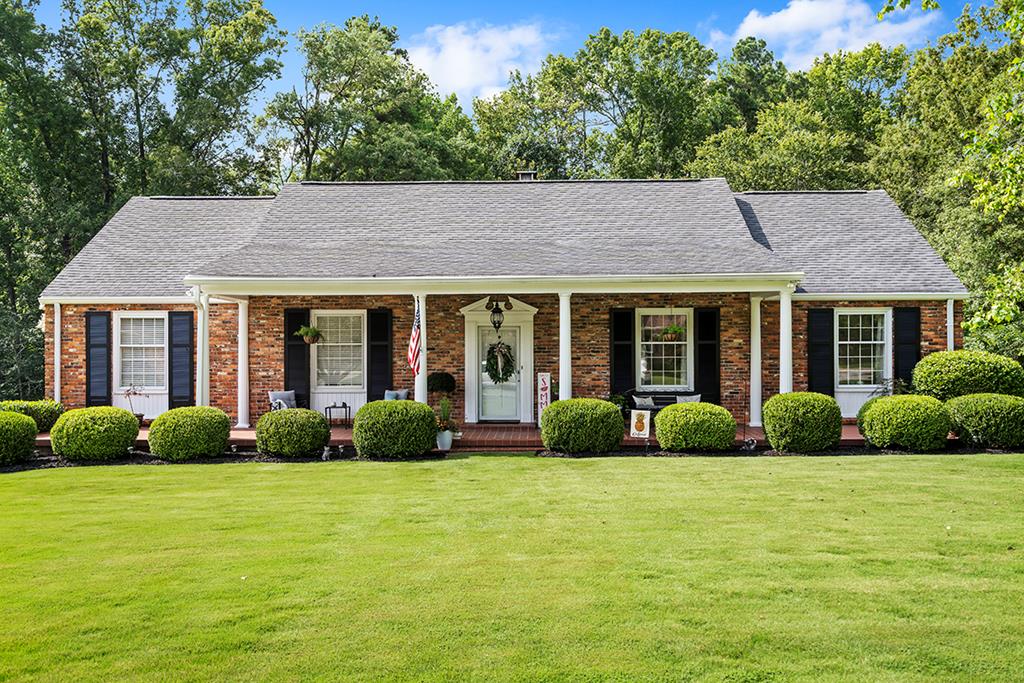 113 Sheffield Road Greenwood, SC 29646 - Photo 1 of 27 Gallery Image 1