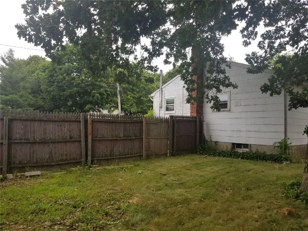 76 Walnut Road Babylon, NY 11701 - Photo 3 of 6 Gallery Image 3