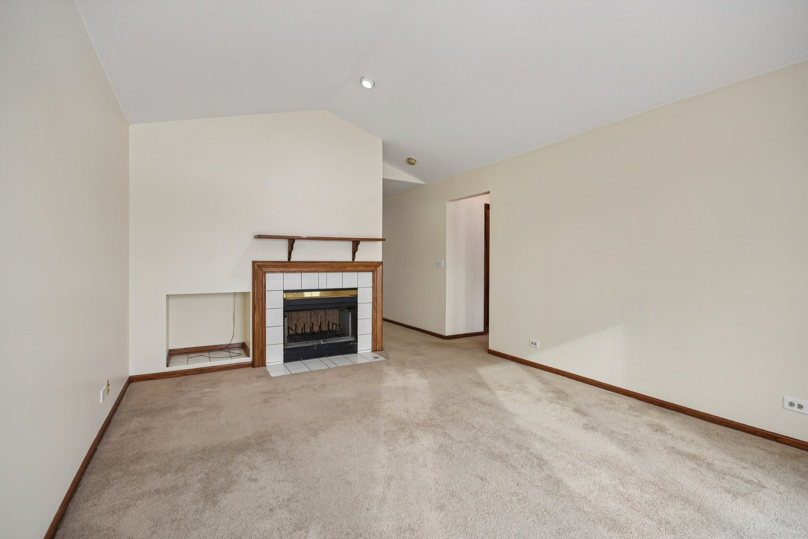 787 Daybreak Lane, Unit 787 Carol Stream, IL 60188 - Photo 11 of 35