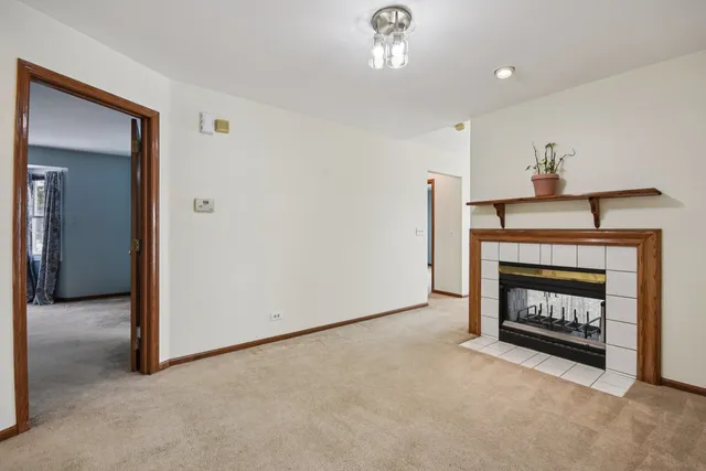 $285,000 | 787 Daybreak Lane, Unit 787, Carol Stream, IL 60188