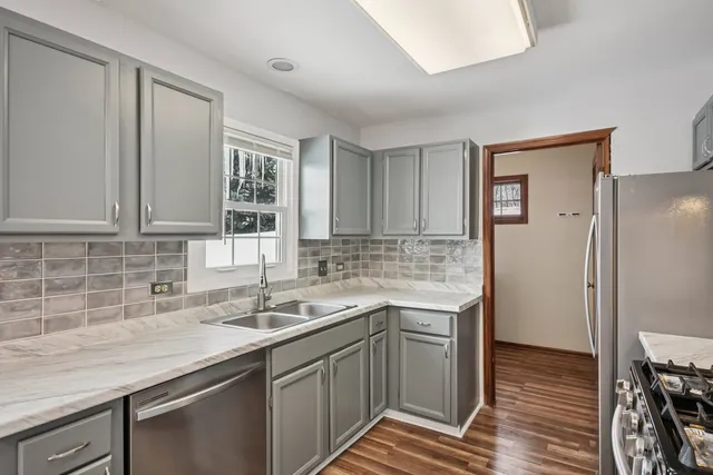 $285,000 | 787 Daybreak Lane, Unit 787, Carol Stream, IL 60188