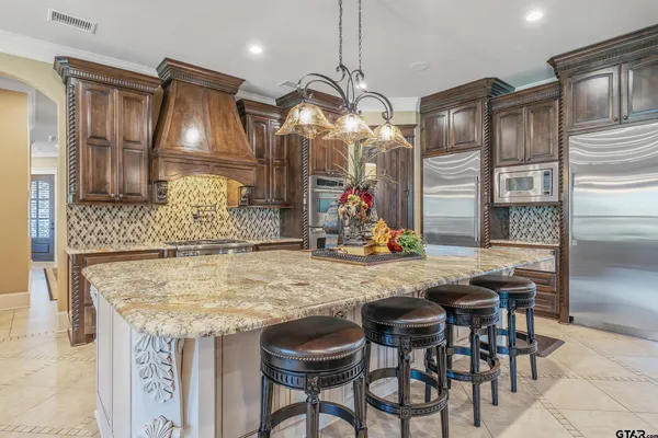 $1,395,000 | 17521 Biltmore Circle, Tyler, TX 75703
