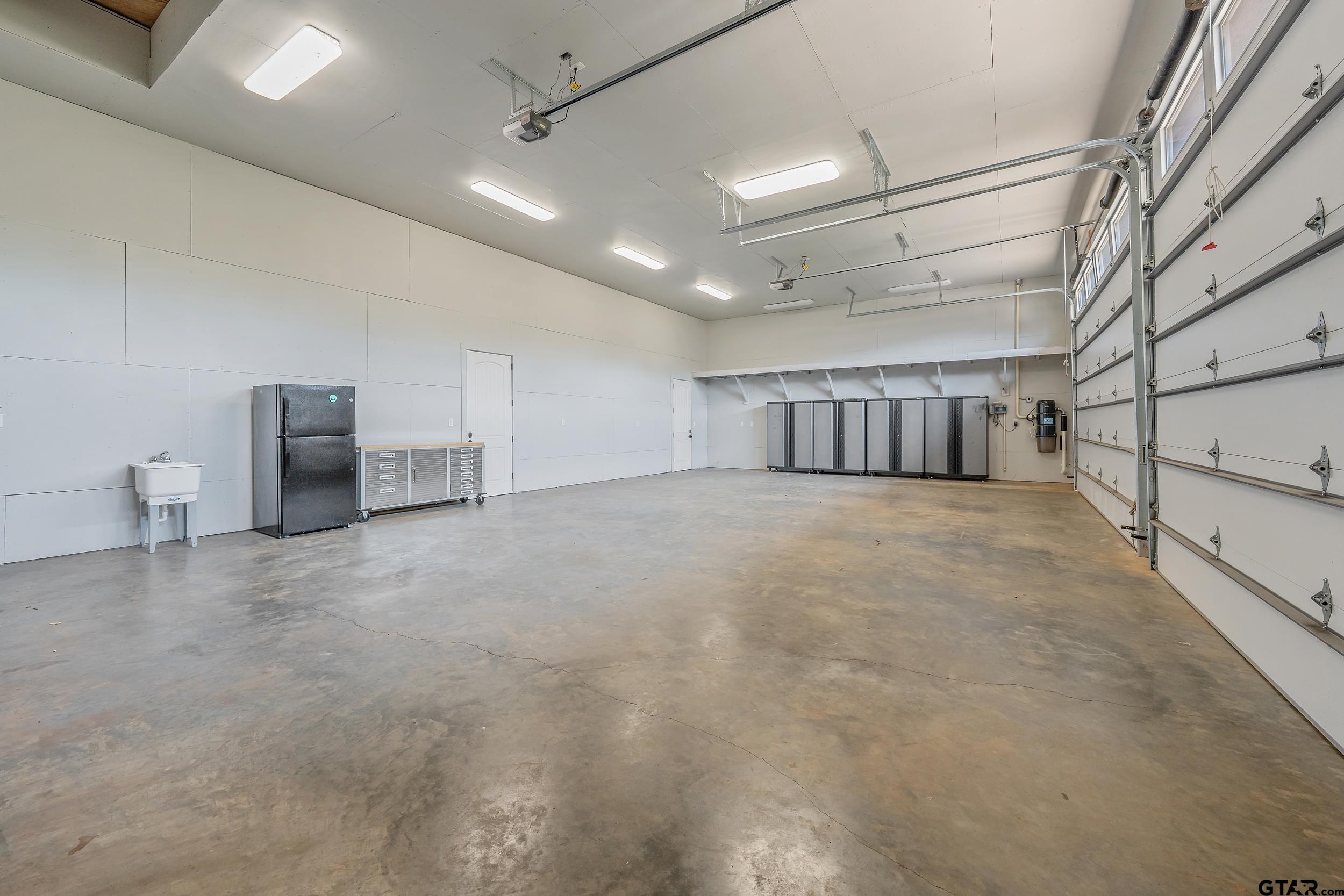 17521 Biltmore Circle Tyler, TX 75703 - Photo 40 of 48 a view of an empty room