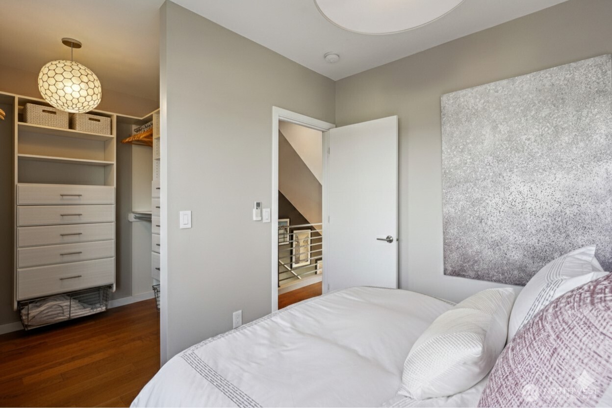 1230 West Emerson Street Seattle, WA 98119 - Photo 17 of 37