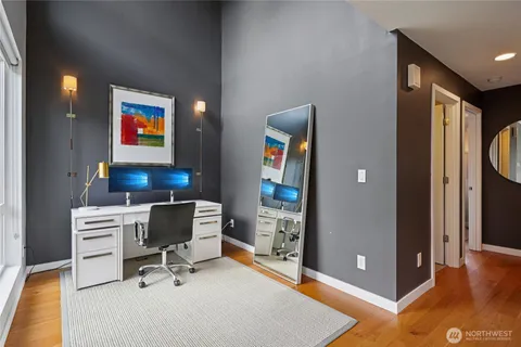 $850,000 | 1230 West Emerson Street, Seattle, WA 98119