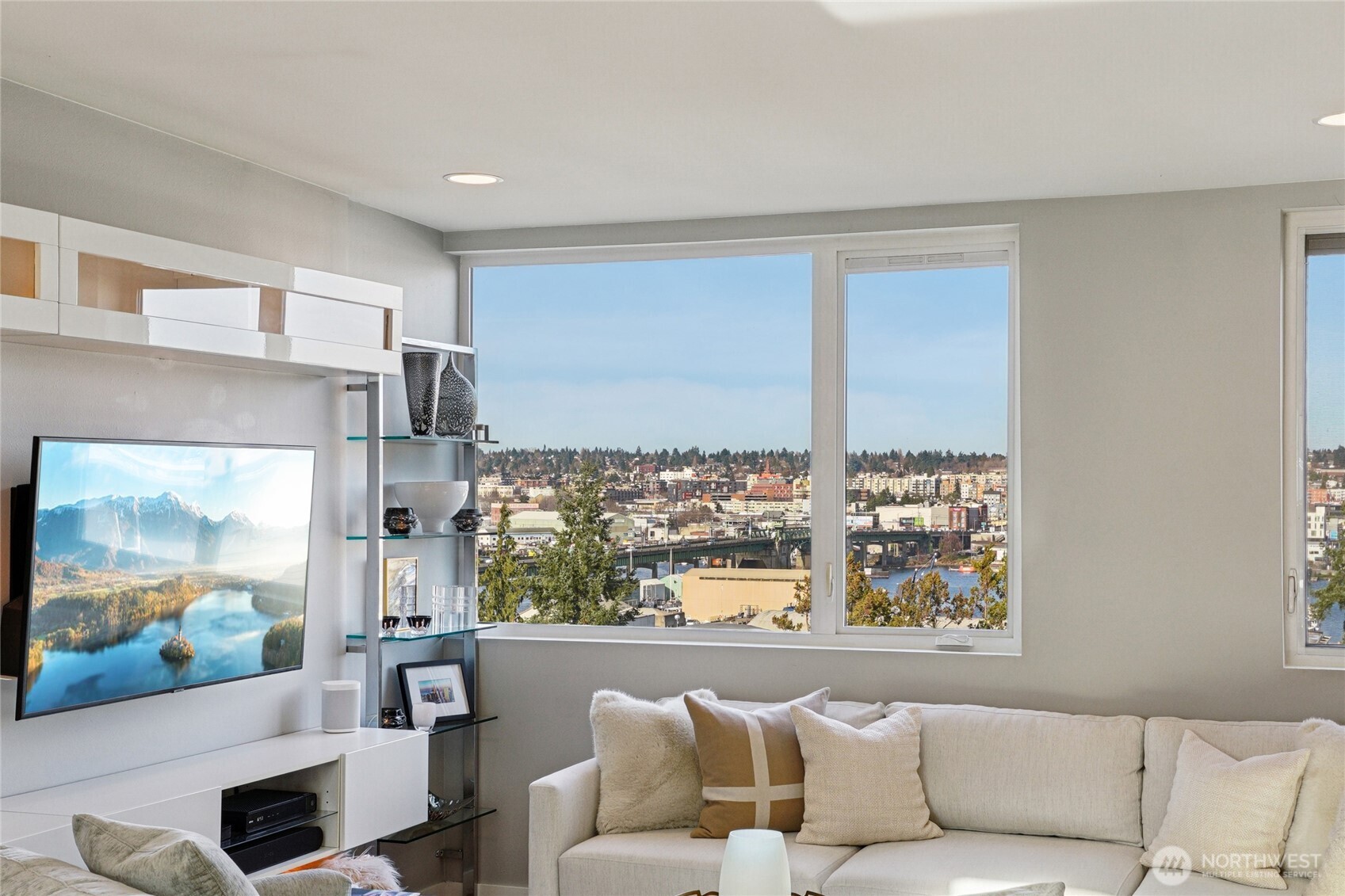 1230 West Emerson Street Seattle, WA 98119 - Photo 6 of 37