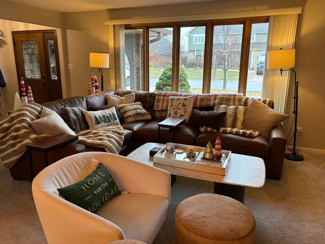 $549,000 | 8320 Heather Lane, Tinley Park, IL 60477