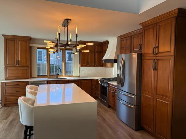 $549,000 | 8320 Heather Lane, Tinley Park, IL 60477