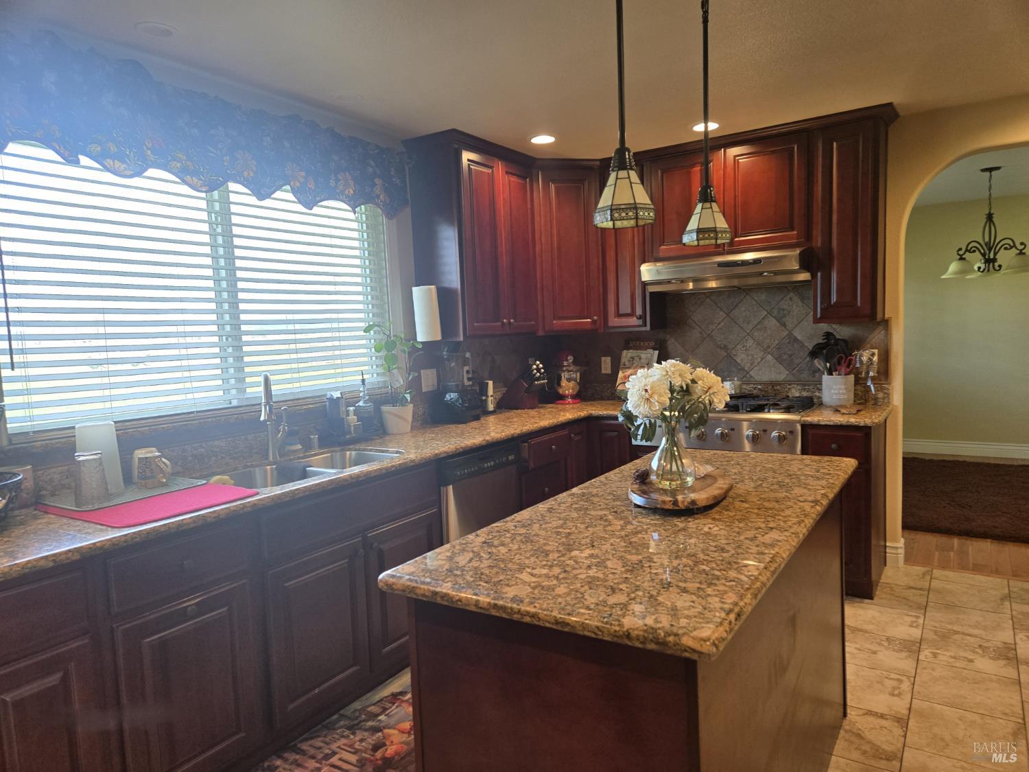 4782 Hall Road Santa Rosa, CA 95401 - Photo 2 of 10