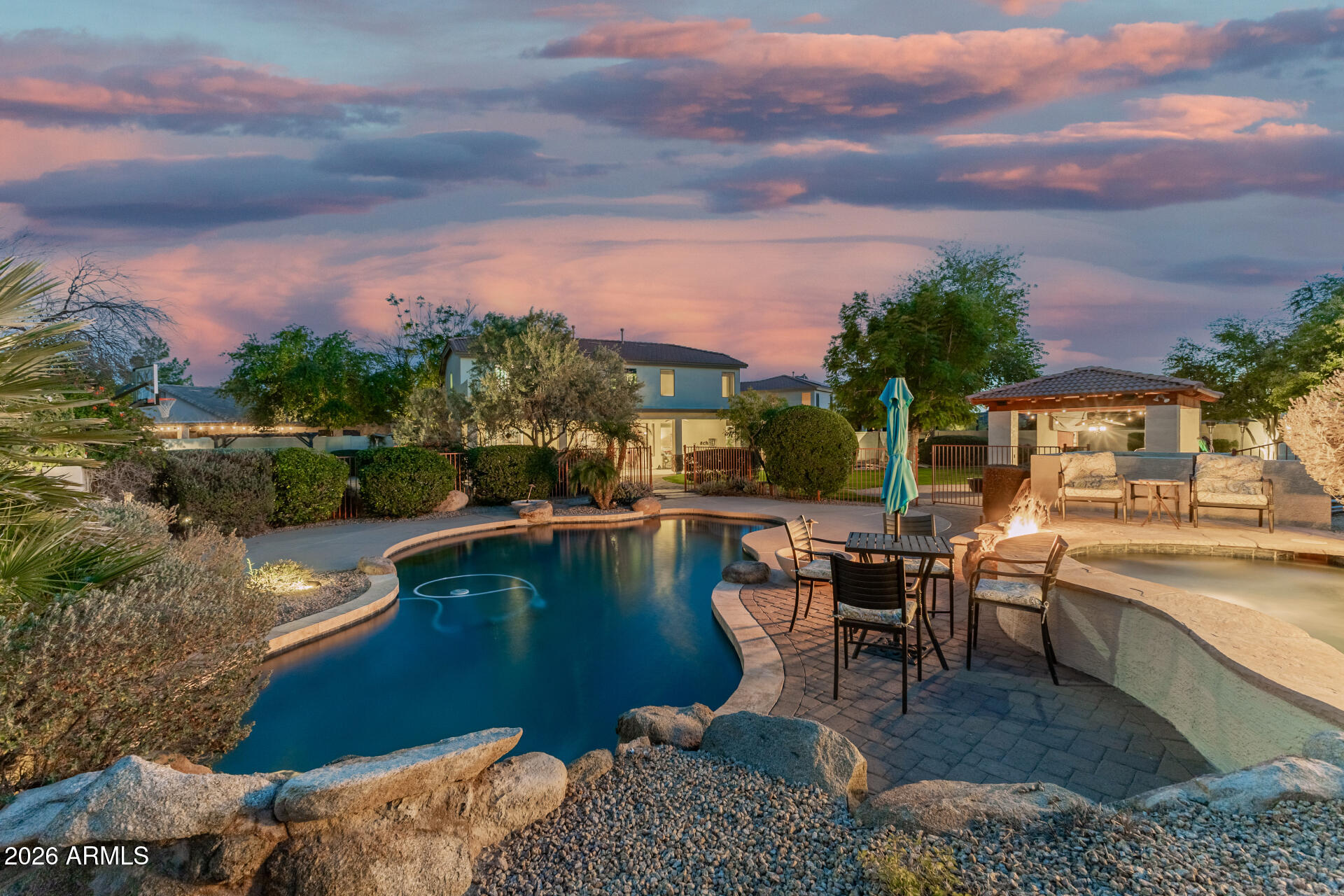 6042 West Running Deer Trail Phoenix, AZ 85083 - Photo 5 of 52 21 - Running Deer