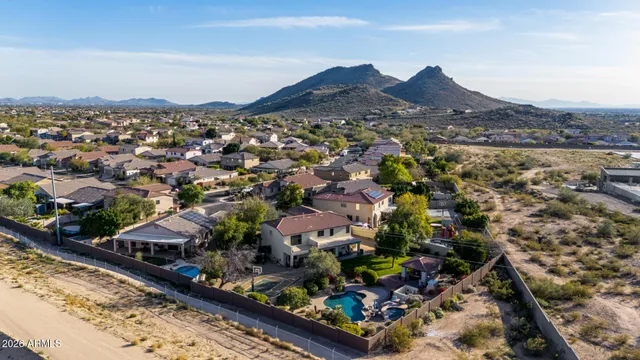 $939,000 | 6042 West Running Deer Trail, Phoenix, AZ 85083